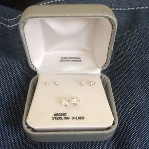 🌸 Cubic zirconia earring stud set